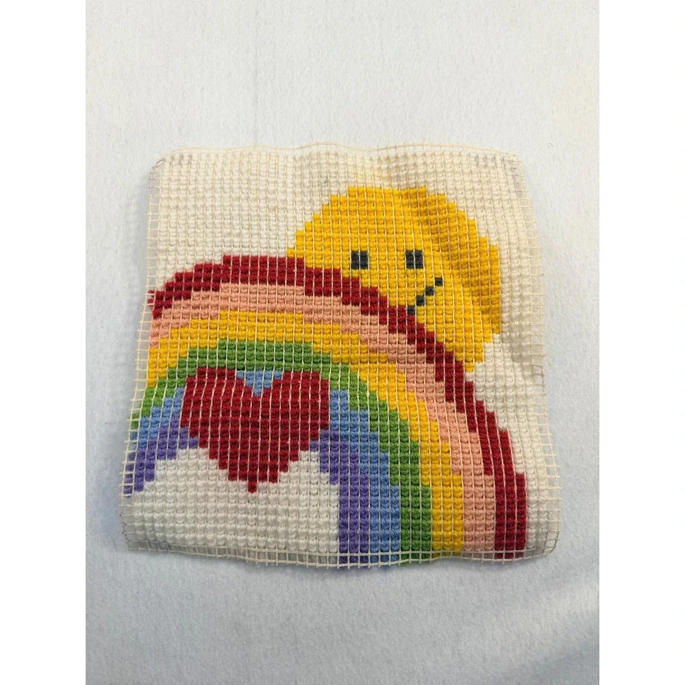 Retro Rainbow Smiling Sun Latch Hook Wall Art 12